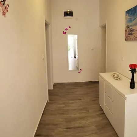 Antea Apartment